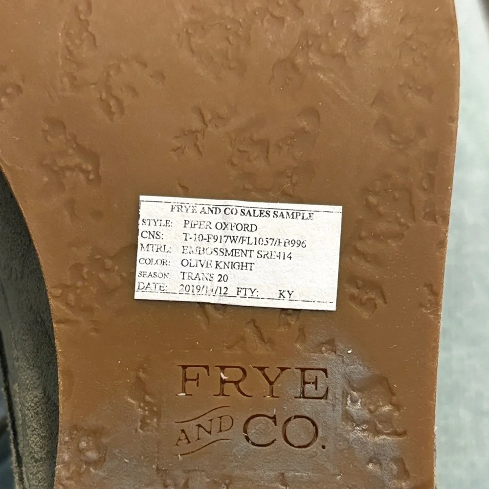 FRYE AND CO. Piper Oxford in Olive Embossed‎ Leopard Print Rare Find Preppy